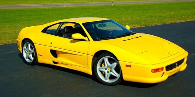 Ferrari’den tarihi karar