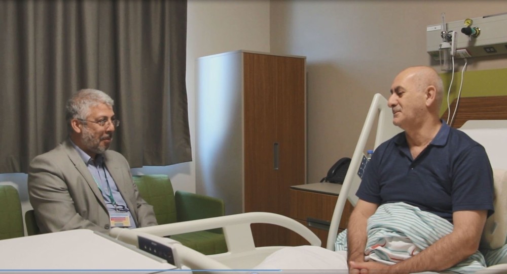 Fethi Sekin Şehir Hastanesi’nde hastalara manevi destek 