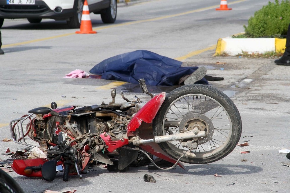 Fethiye’de feci motosiklet kazası: 1 ölü 