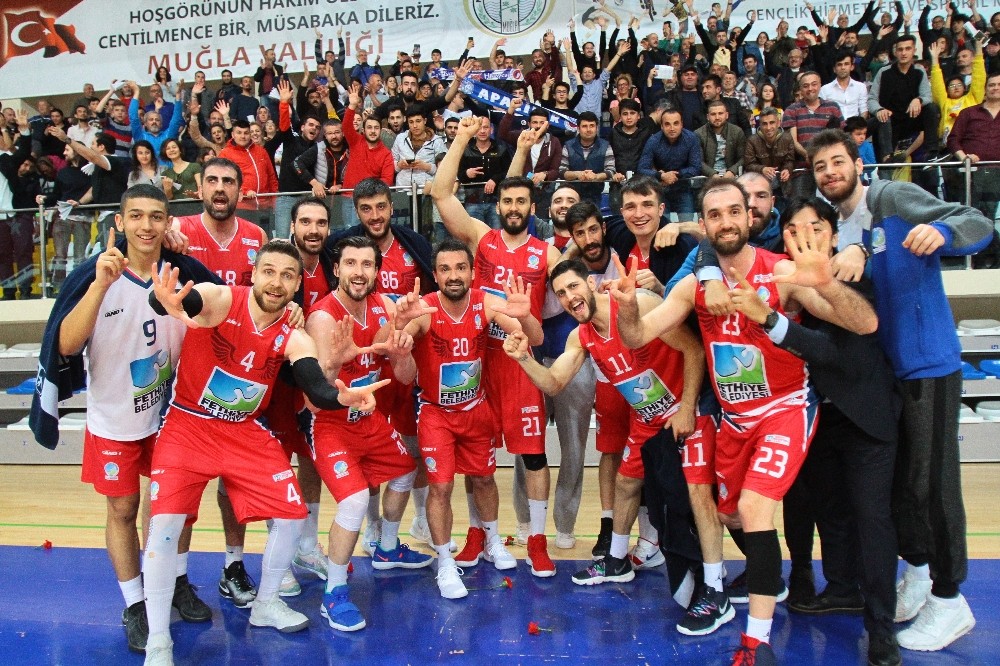 Fethiye’de liderlik sevinci 