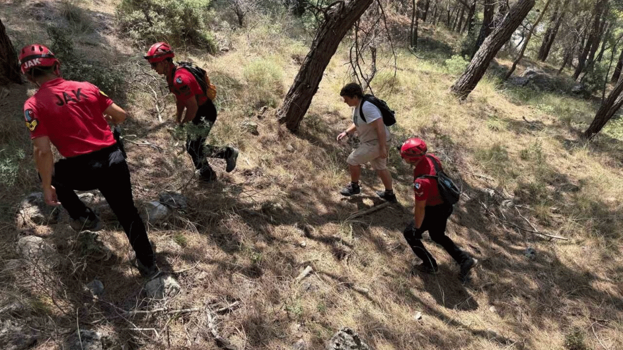 Fethiye'de ormanda kaybolan Rus turist sağ olarak bulundu! Arama çalışmaları sonuç verdi