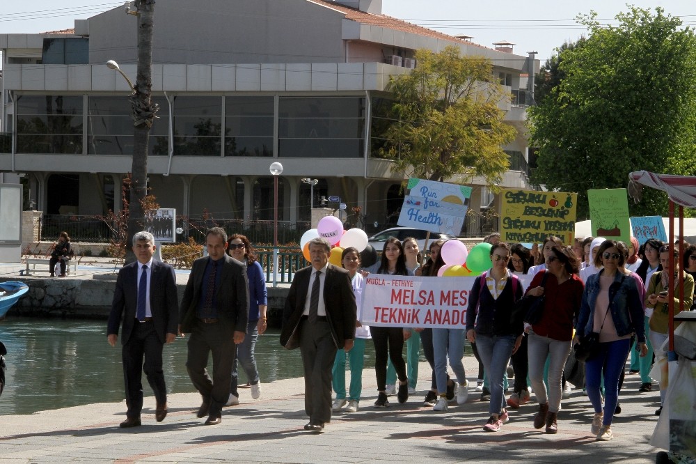 Fethiyeliler sağlık için yürüdü 