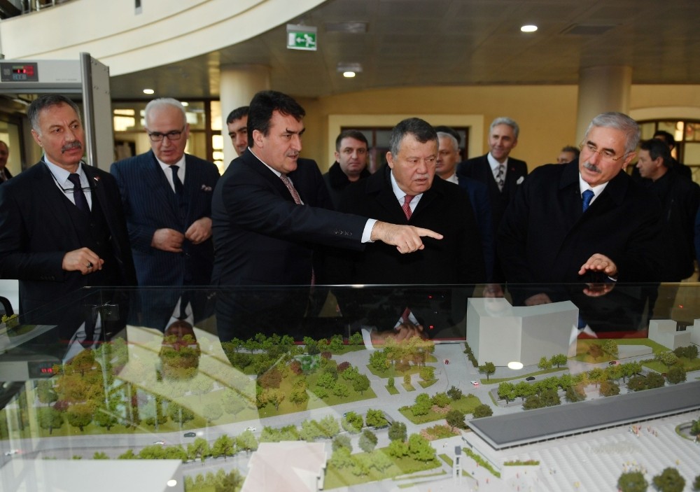 Fetih Müzesi Yargıtay üyelerini büyüledi 