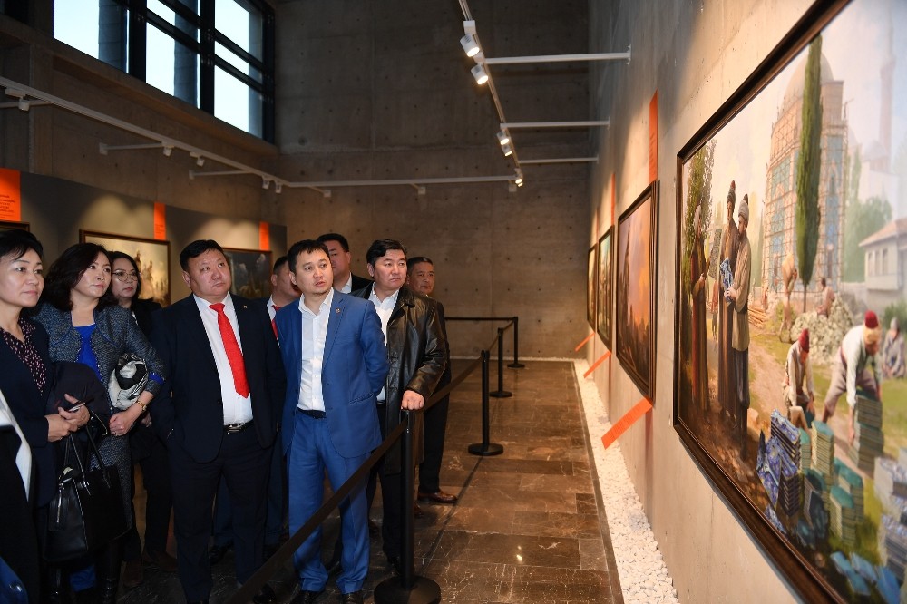 Fetih Müzesi’ne Moğol akını 