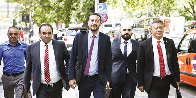 FETÖ avukatı CHP heyetinde!