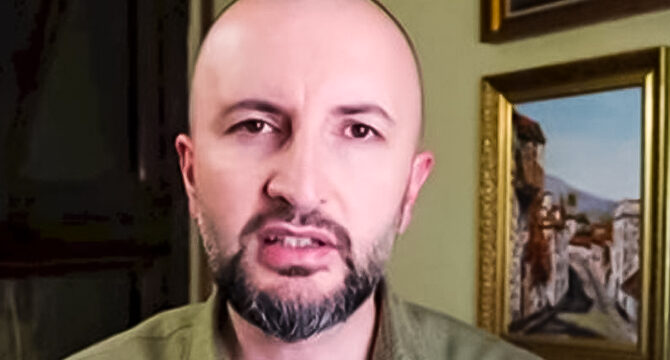 FETÖ firarisi Cevheri Güven şikayet etti! Sabah gazetesi yöneticileri evleri basılıp gözaltına alındı