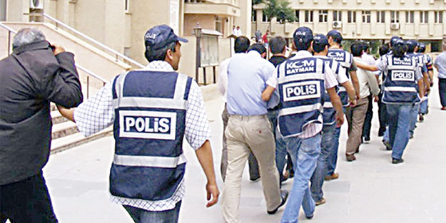 FETÖ İhanetinde ilk adım MİT’e operasyon