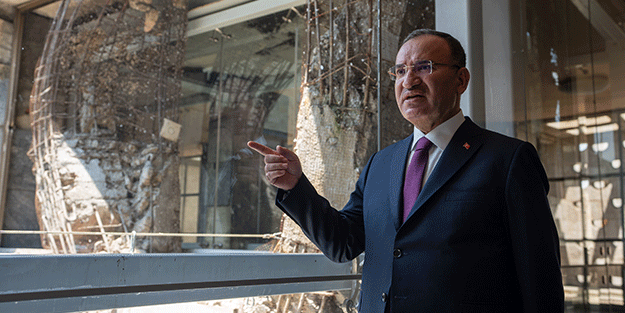 FETÖ ihanetinin 8. yılı! Bekir Bozdağ Meclis'teki tarihi geceyi anlattı