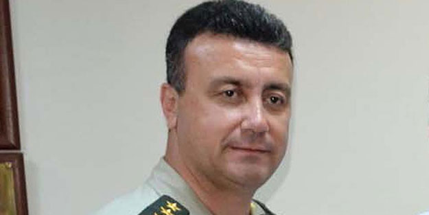 FETÖ ile mücadelede övünç madalyası alan komutan FETÖ'den gözaltında