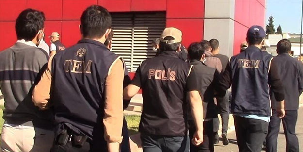 FETÖ iltisaklı 4 kişi yakalandı