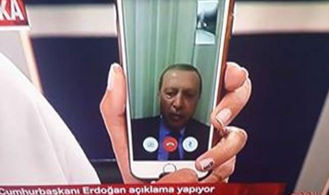 FETÖ muhabiri Cumhurbaşkanı Erdoğan'ın çağrısına dondu kaldı!