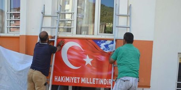 FETÖ'nün okuluna o tabela asıldı