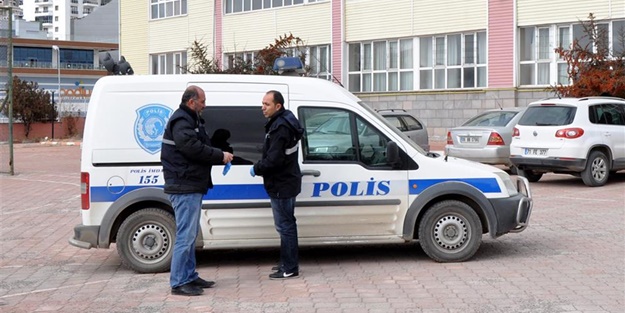 FETÖ okulunda gizli kasa bulundu