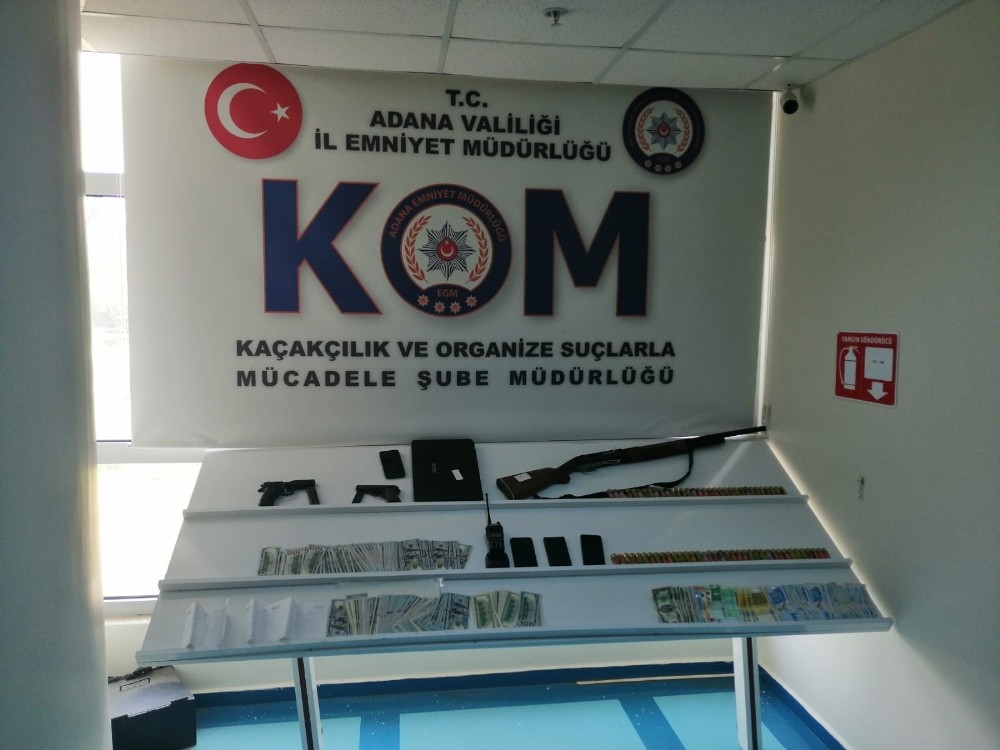 FETÖ operasyonunda döviz fışkırdı 