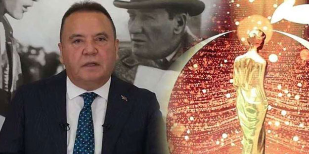 FETÖ propagandasına izin vermeyen Muhittin Böcek'e linç