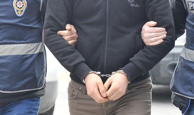Başhekim, eşiyle birlikte alındı