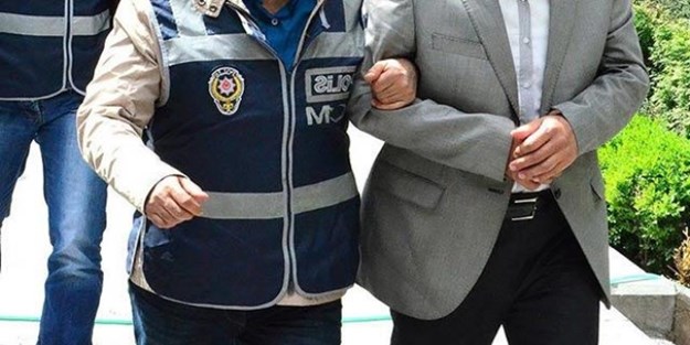 FETÖ şüphelisi AK Parti ilçe başkanı serbest