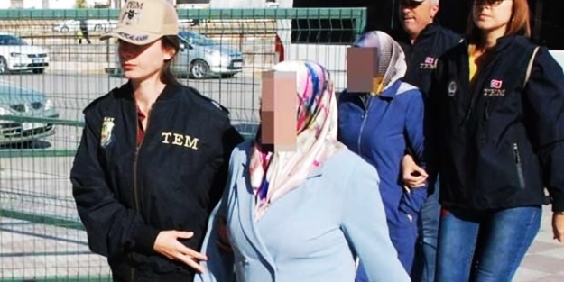 FETÖ şüphelisi gizli bölmede yakalandı
