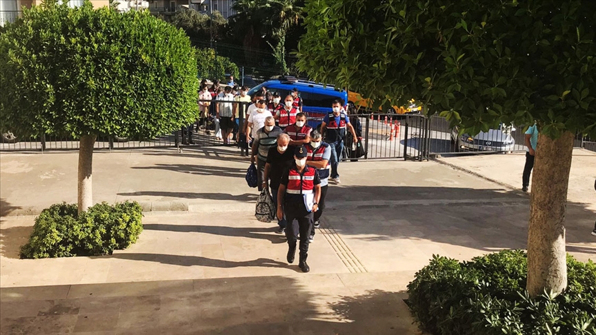 FETÖ üyeliğinden yargılanan 9 sanık Marmaris açıklarında lastik botta yakalandı