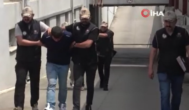 FETÖ üyesi olmaktan kesinleşmiş hapis cezasıyla aranan 2 şahıs yakalandı