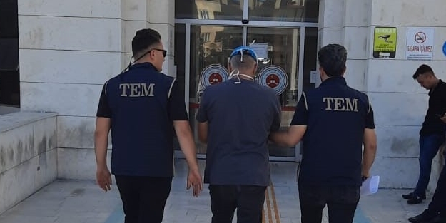 FETÖ üyesi yakayı ele verdi
