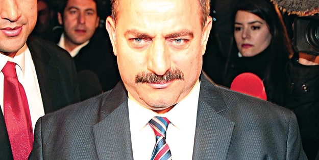 Firari savcı Öz'ün bitmeyen alçaklığı!