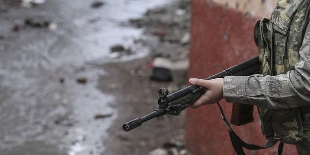 FETÖ'cü kadın subay itiraf etti! 'Kur'an-ı Kerim'e el bastık'