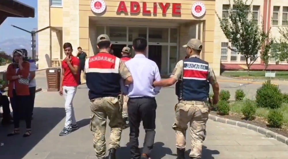 FETÖ’cü şahıs düğünde yakalandı 