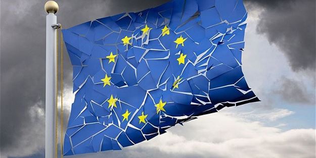 Skandal! AB FETÖ'cüleri korudu!