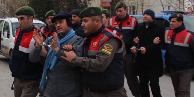 FETÖ'cüler kaçarken yakalandı!