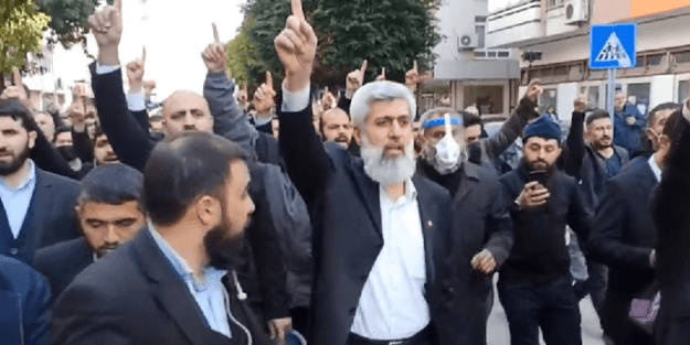 FETÖ'cülerden Alparslan Kuytul'a tam destek!