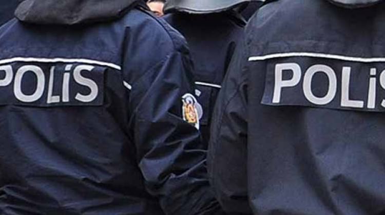 FETÖ'cülerün evine baskın yapıldı