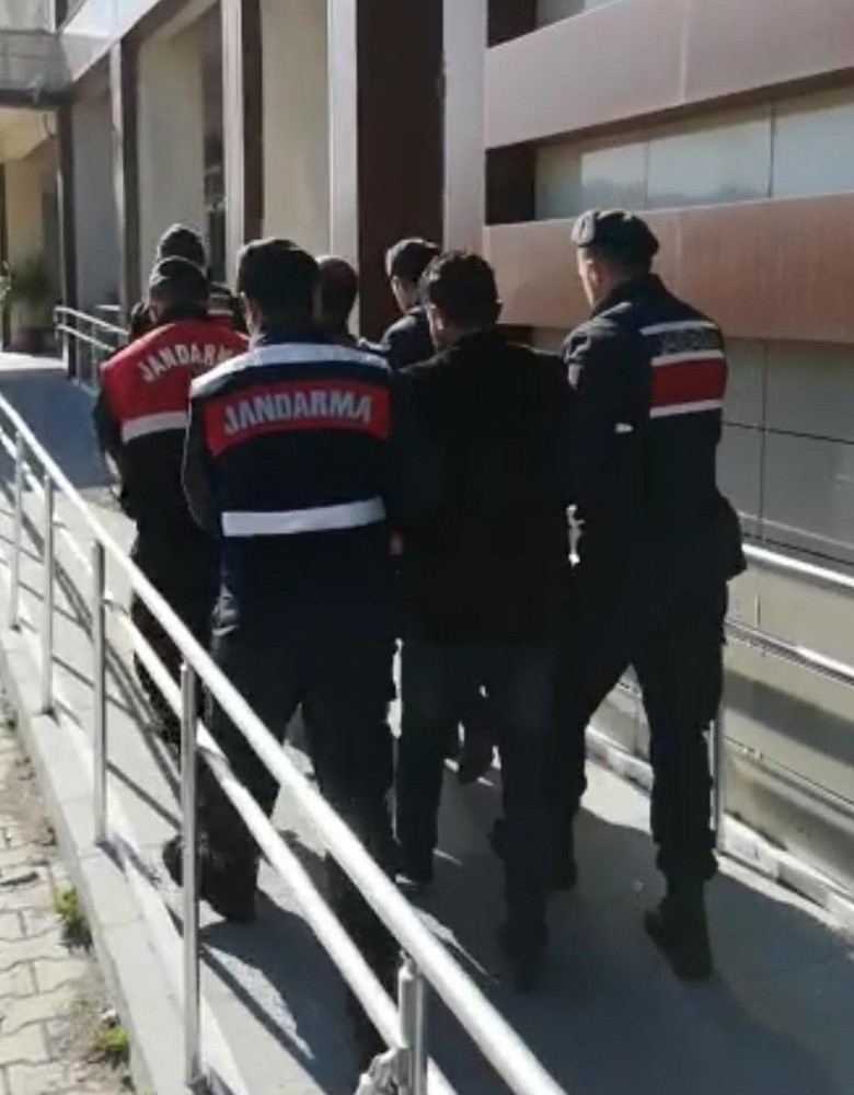 FETÖ’den aranan karı-koca İstanbul’da yakalandı 