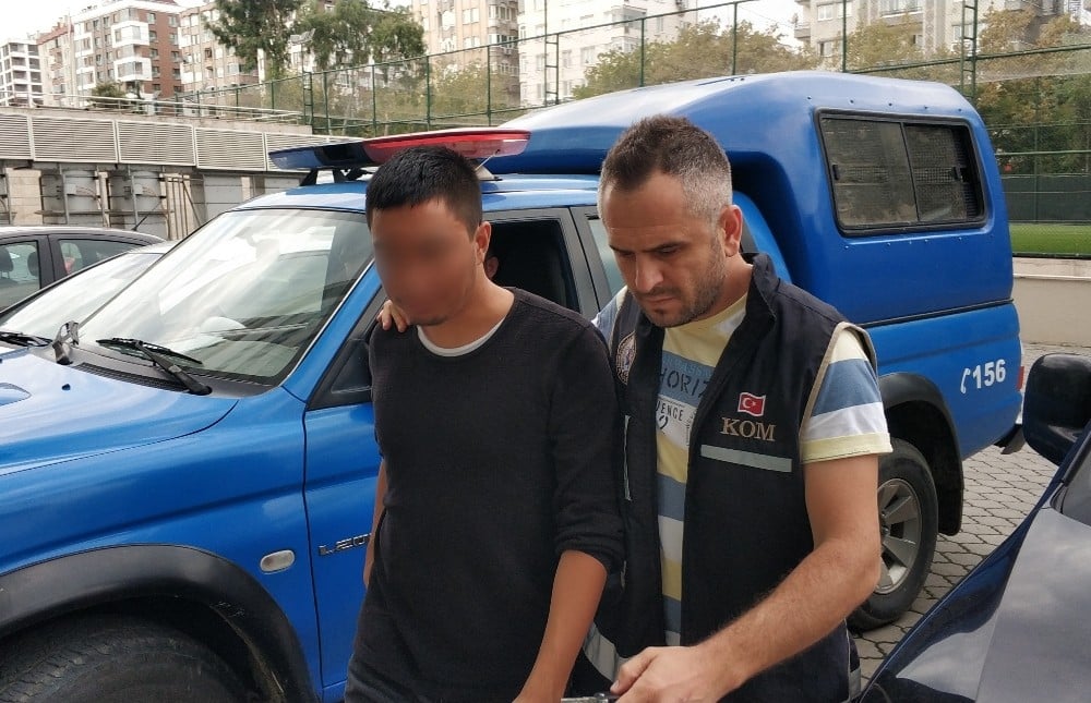 FETÖ’den aranan Kırgız adliyeye sevk edildi 