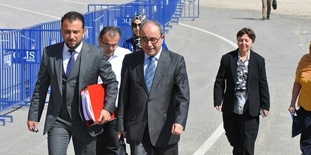 FETÖ'den beraat eden eski rektöre şok