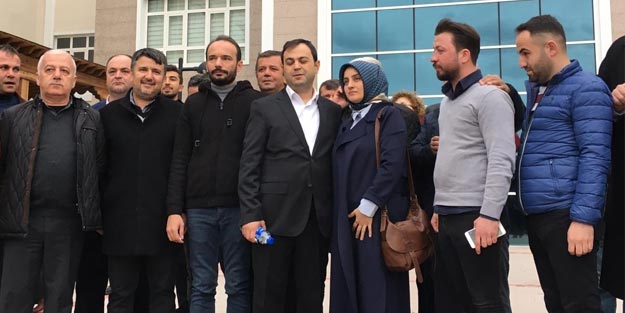 FETÖ'den yargılanan eski belediye başkanı berat etti