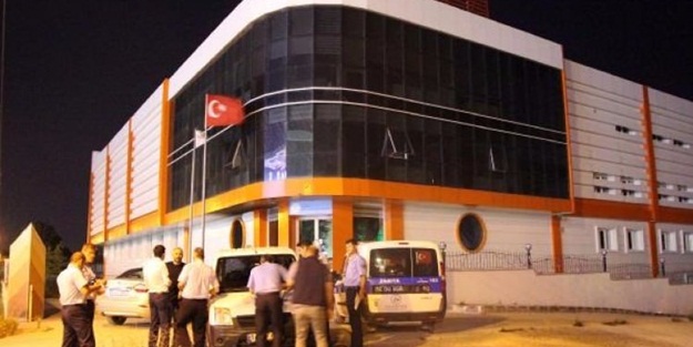 FETÖ'nün 2 okul ve 6 yurdu daha mühürlendi