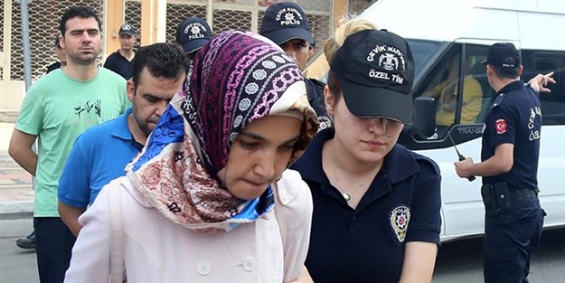 FETÖ'nün 'abla'sı adliyeye götürüldü