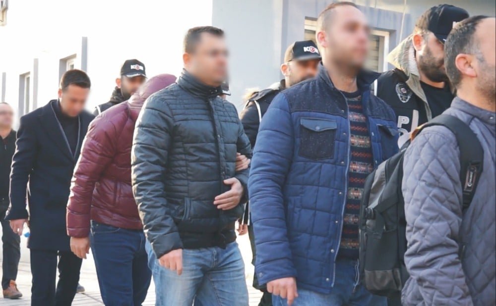 FETÖ’nün adliye yapılanmasında 10 kişi gözaltına alındı 