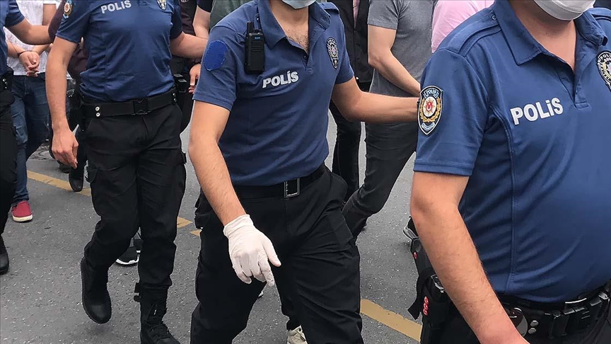 FETÖ'nün 'çalışma evi'nde kaldığı belirlenen 11 avukat hakkında gözaltı kararı