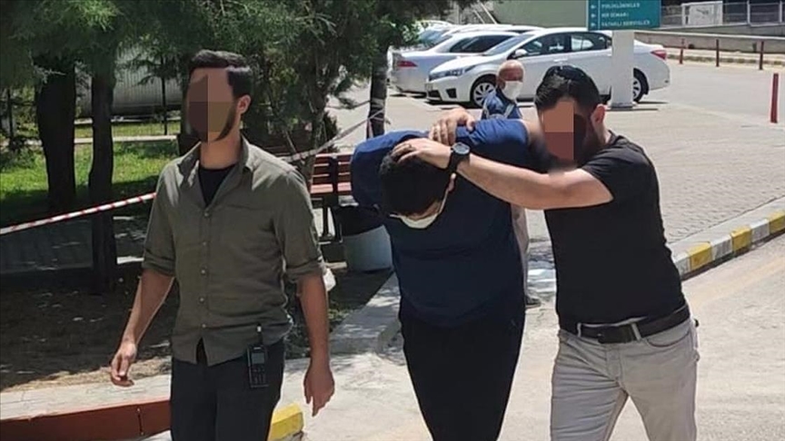 FETÖ'nün emniyet mahrem imamı Etimesgut ilçesinde saklandığı evde yakalandı