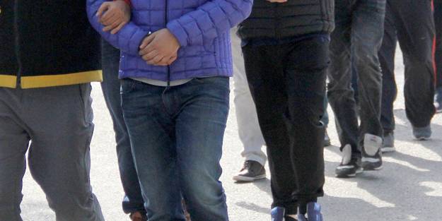 FETÖ'nün gaybubet evlerine eş zamanlı operasyon! Çok sayıda tutuklama