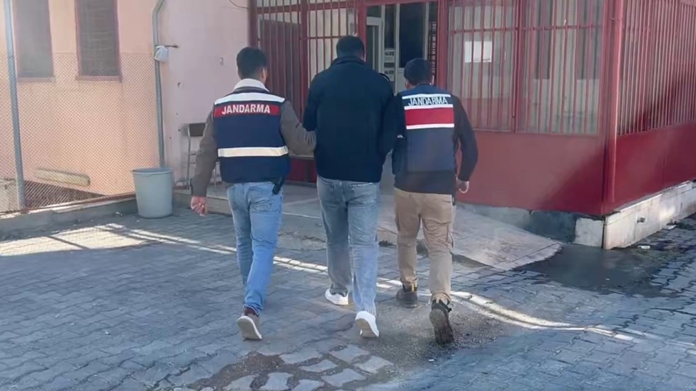 FETÖ’nün güncel yapılanmasına operasyon: 63 şüpheli yakalandı