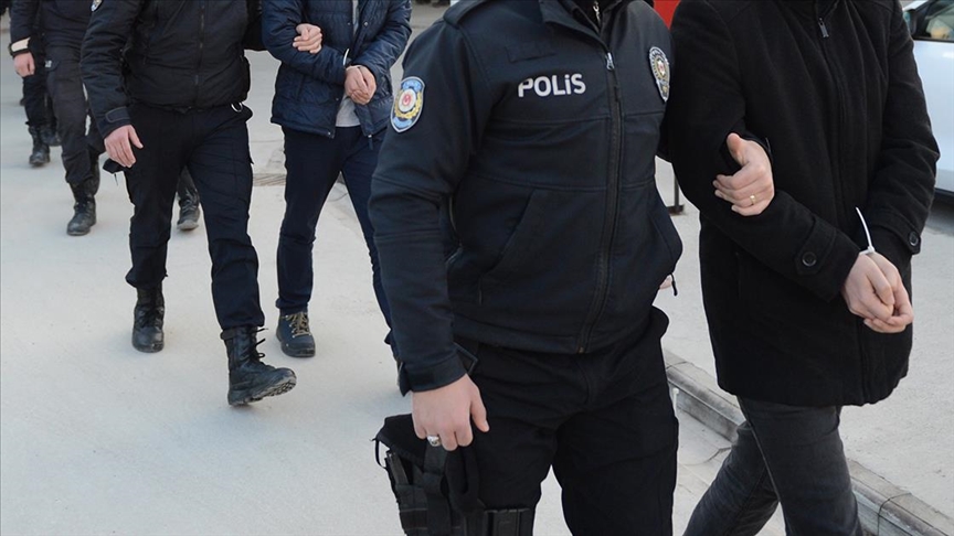 FETÖ'nün jandarma mahrem yapılanmasına yönelik operasyonda 53 şüpheli yakalandı