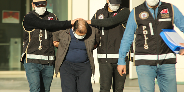 Kılıktan kılığa giren FETÖ'cü paçayı kurtaramadı