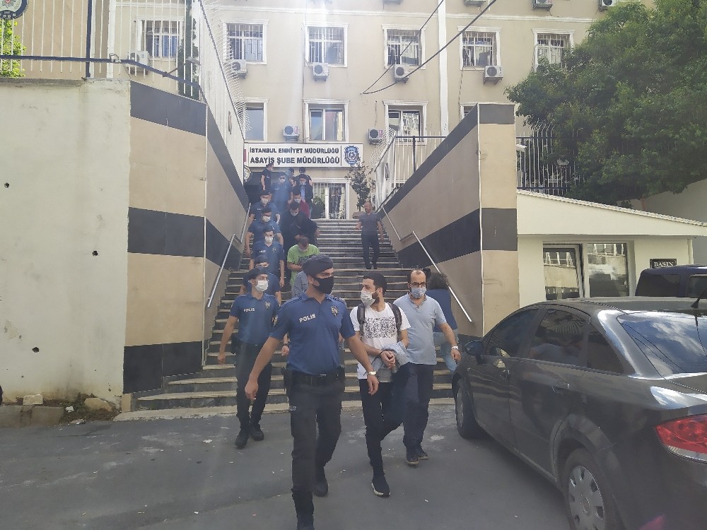 FETÖ’nün kripto yapılanması operasyonunda gözaltına alınan 15 kişi adliyeye sevk edildi 