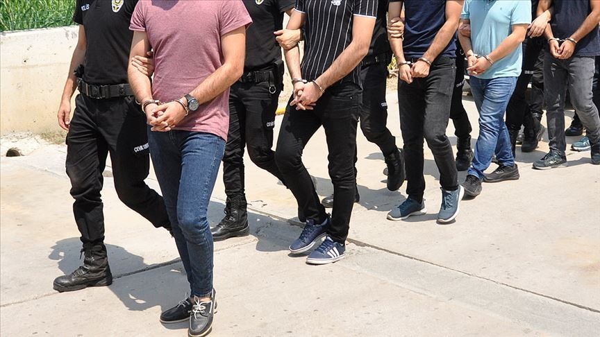 FETÖ'nün mülkiye yapılanmasına yönelik sınav sorularının sızdırılmasında: 24 gözaltı
