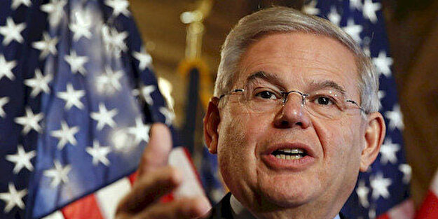 FETÖ'nün para akıttığı senatörden skandal sözler