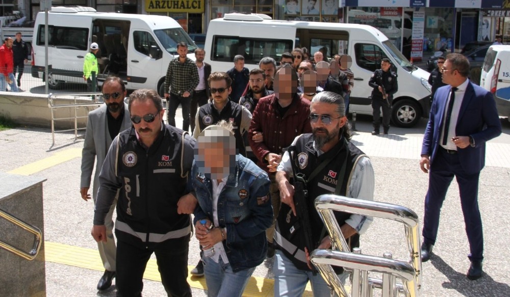 FETÖ’nün yeni il yapılanması sanıkları hakim karşısında 