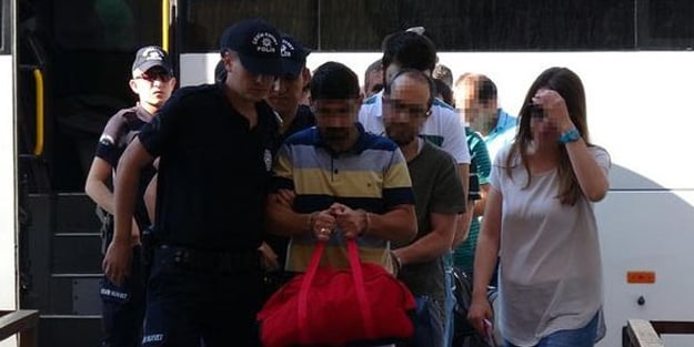 FETÖ'nün yeni yapılanmasına büyük darbe! Gizli mesajlaşma programları deşifre edildi